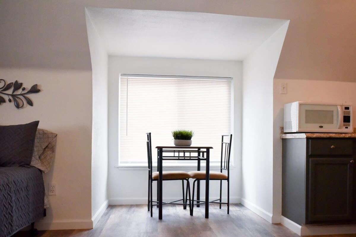 Unwind In A Bright Comfortable Apartment For 3 Pittsburgh Esterno foto